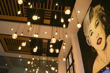 A25 Hotel - 19 Cha Ca