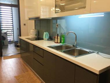 Bayhomes Metropolis Serviced Apartment