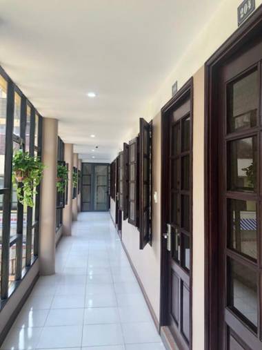 OYO 416 Giao Thông Hotel