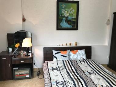 Beauty & Cozy Hanoi Studio