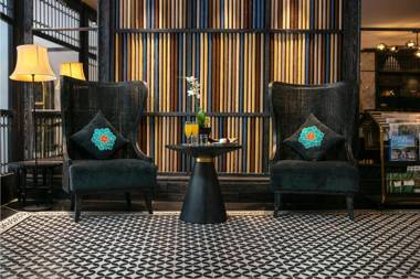 Shining Central Hotel & Spa