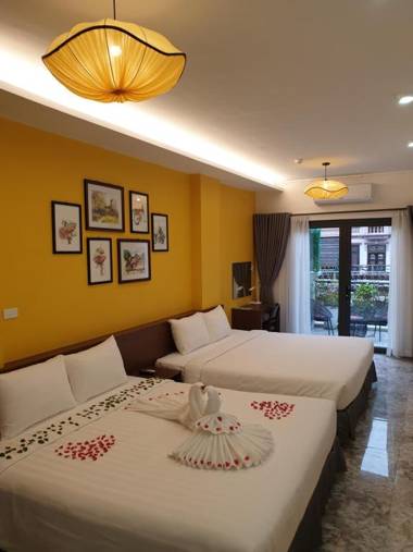 Hanoi La Cascada House & Travel