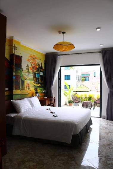 Hanoi La Cascada House & Travel