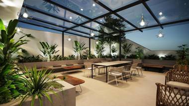 Western Skyline Hotel