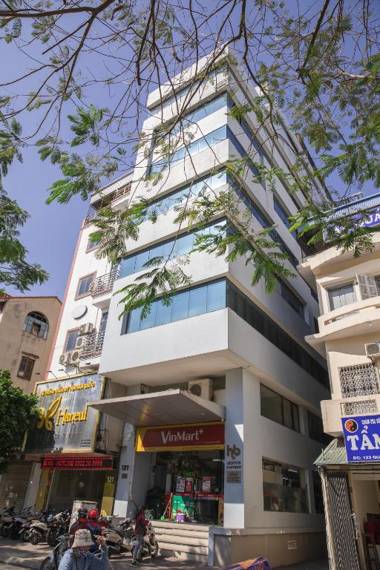 HB Serviced Apartment - 121B Quan Hoa