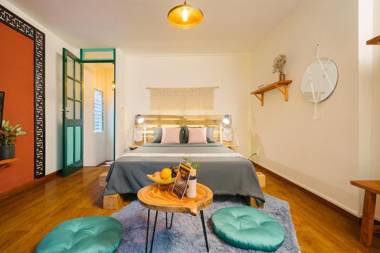 Hidden Jungle - NETFLIX/ Open area/ Airport pickup