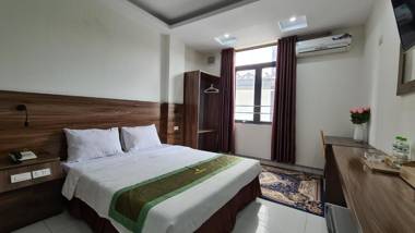 RedDoorz Thanh Hang Hotel near Me Tri