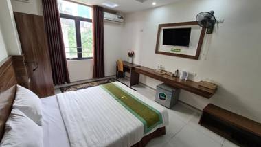 RedDoorz Thanh Hang Hotel near Me Tri