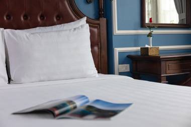 Suddha Apartment & Cafe