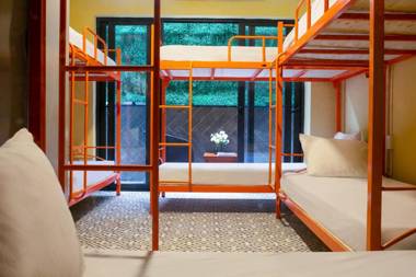 Bia Hoi Corner Hostel & Rooftop Bar