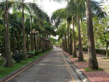 Camela Hotel & Resort