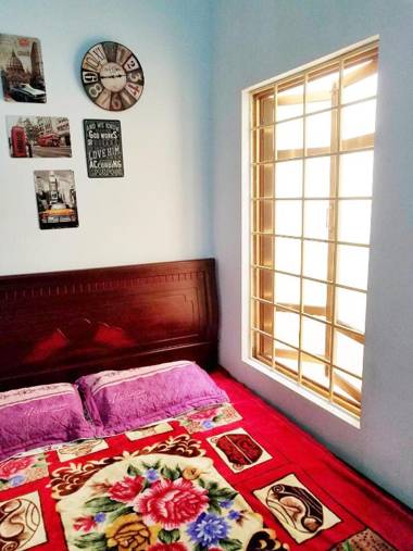 Private room international area near Airport