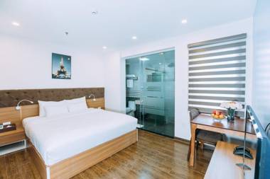 Queenie Hotel - Freyza Hotels