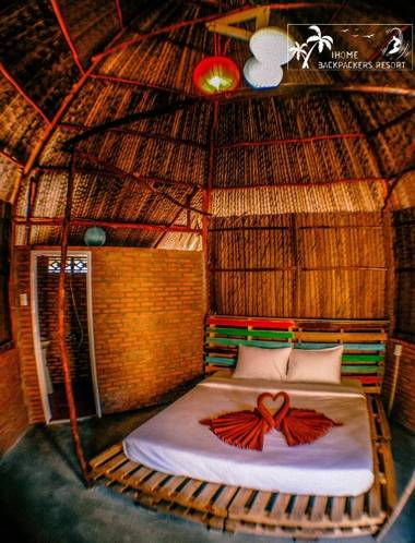 iHome Backpacker Resort - The iHome Original