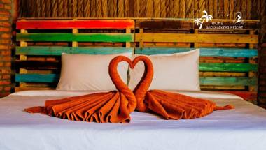 iHome Backpacker Resort - The iHome Original