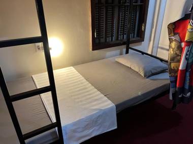 HG Hostel and Motorbikes