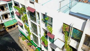 Winter Spring Homestay