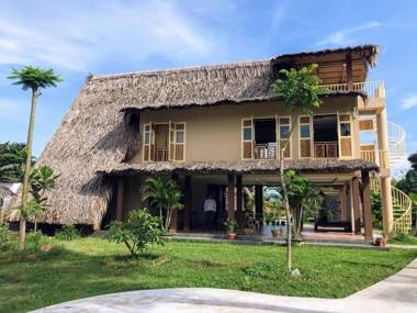 Mekong Delta Ricefield Lodge