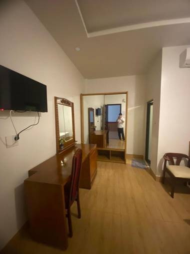 Khách Sạn Hoàng Lộc Phát