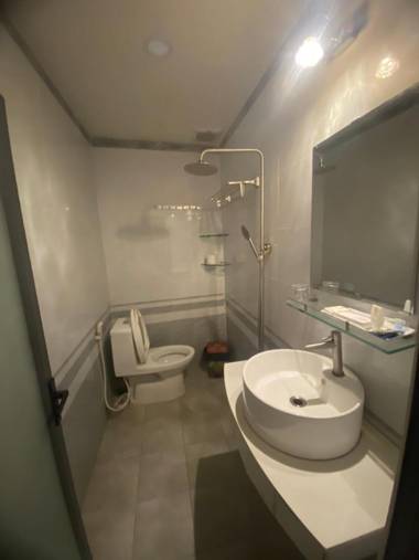 Khách Sạn Hoàng Lộc Phát