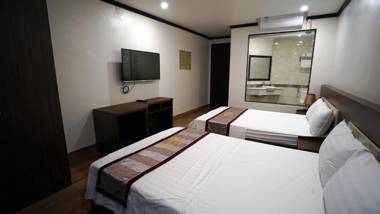 Khách Sạn Hoàng Gia II