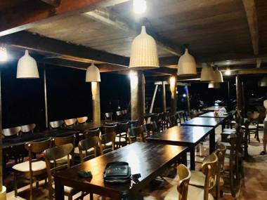 Pu Luong Riverside Lodge