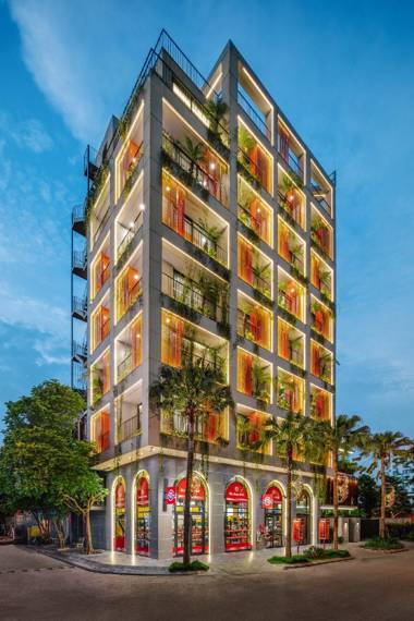 Ravatel Plus Hotel