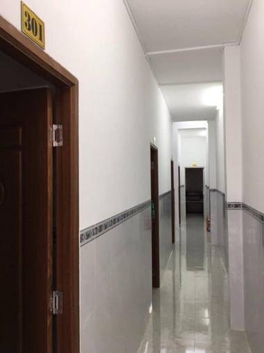 Nhà nghỉ Hoàng Huân