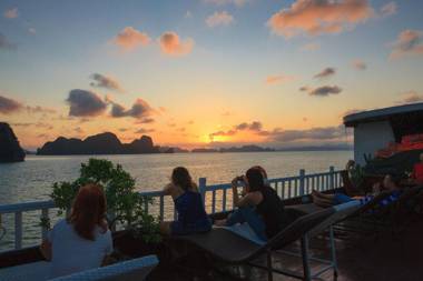 Halong Full Day Trip - Cruises