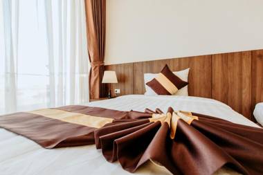 Sun Bay Tuan Chau Hotel