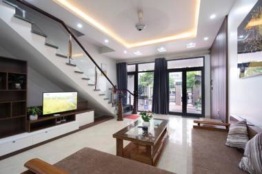 Sonny homestay Ha long- Biệt thự liền kề 5 phòng ngủ trung tâm KDL Bãi Cháy phù hợp với gia đình hoặc nhóm bạn trẻ trên 12 người