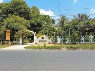 Tang Thanh Phat Resort