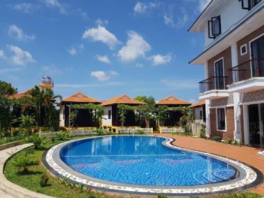 Hung Vuong Resort