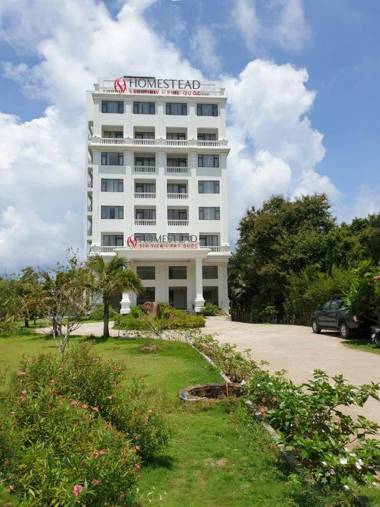 Homestead Seaview Phú Quốc Hotel