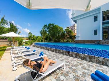 Homestead Seaview Phú Quốc Hotel