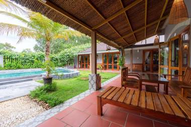 Green Bungalow Resort