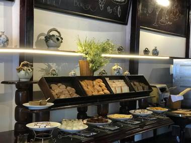 Palmy Beach Club Resort