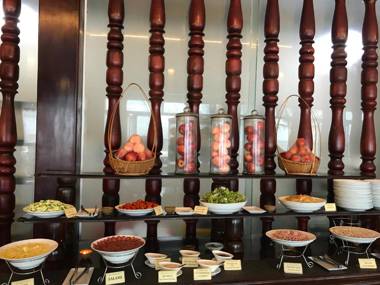 Palmy Beach Club Resort