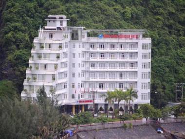 Hung Long Harbour Hotel