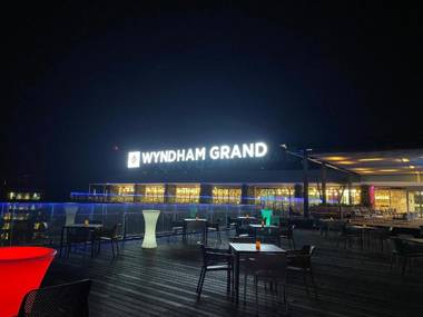 Wyndham Grand Flamingo Cat Ba Resort