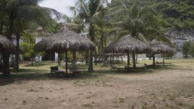 Tung Thu Beach Bungalow