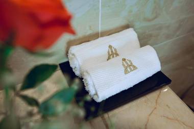 Thái Hà Luxury Hotel