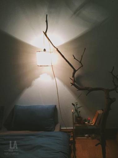 Up in the Air Nha tren may