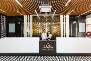 Queen Hotel Hoàng Gia