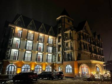 Khách Sạn Century Tam Đảo