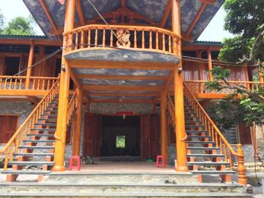 Ngườm Ngao Bản Giốc homestay