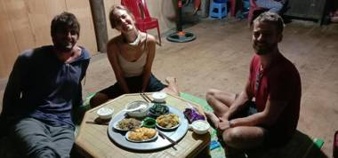 Quang Thuận Bản Giốc Homestay