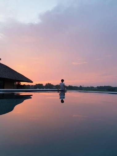 Tomodachi Retreat - Làng Mít