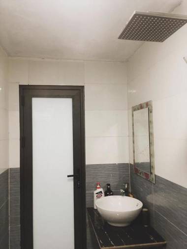 Bách Xanh House. Nhà Gác Lửng