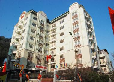 HOA CƯƠNG HOTEL - ĐỒNG VĂN